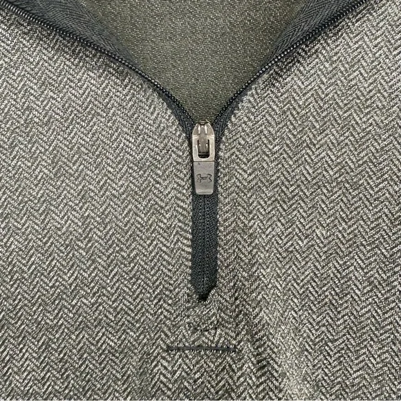 Under Armor loose thread borne heat gear 1/4 zip polo size XL - Picture 5 of 9